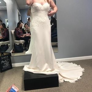 Wedding dress